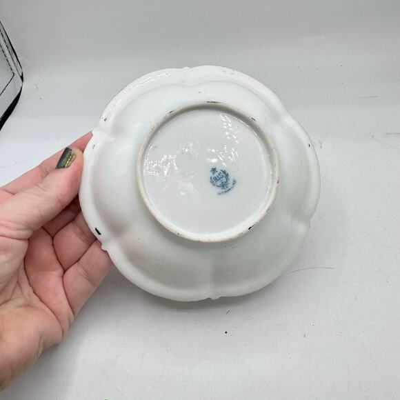 Vintage Dainty Porcelain Dish with Roses - RS Germany - Picture 5 of 7